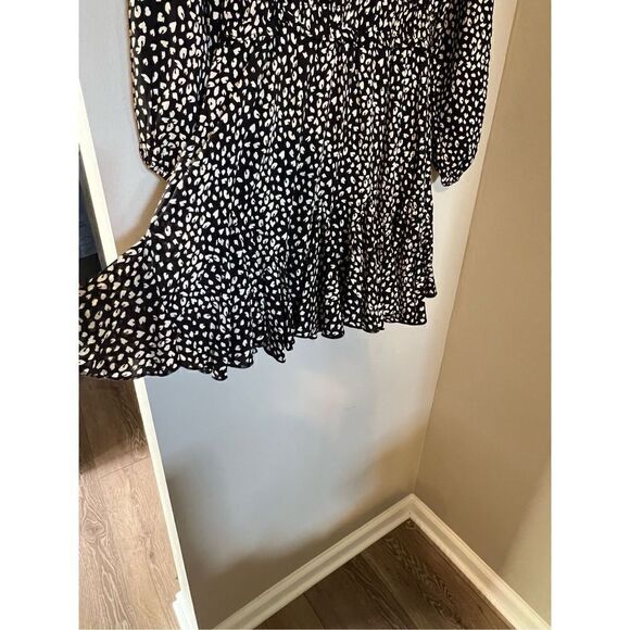 Jodifl Women’s Size Small Romper Black White Animal Print Ruffle Long Sleeve NWT - Picture 8 of 12